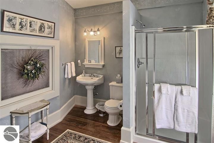 230 Wellington Street, Traverse City, MI 49686